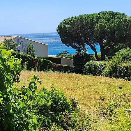 Apartment Studio Bord De Mer, Terrasse Vue Mer, Piscine