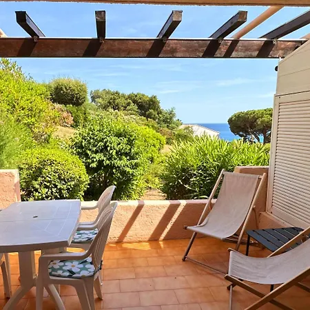 Studio Bord De Mer, Terrasse Vue Mer, Piscine Apartment